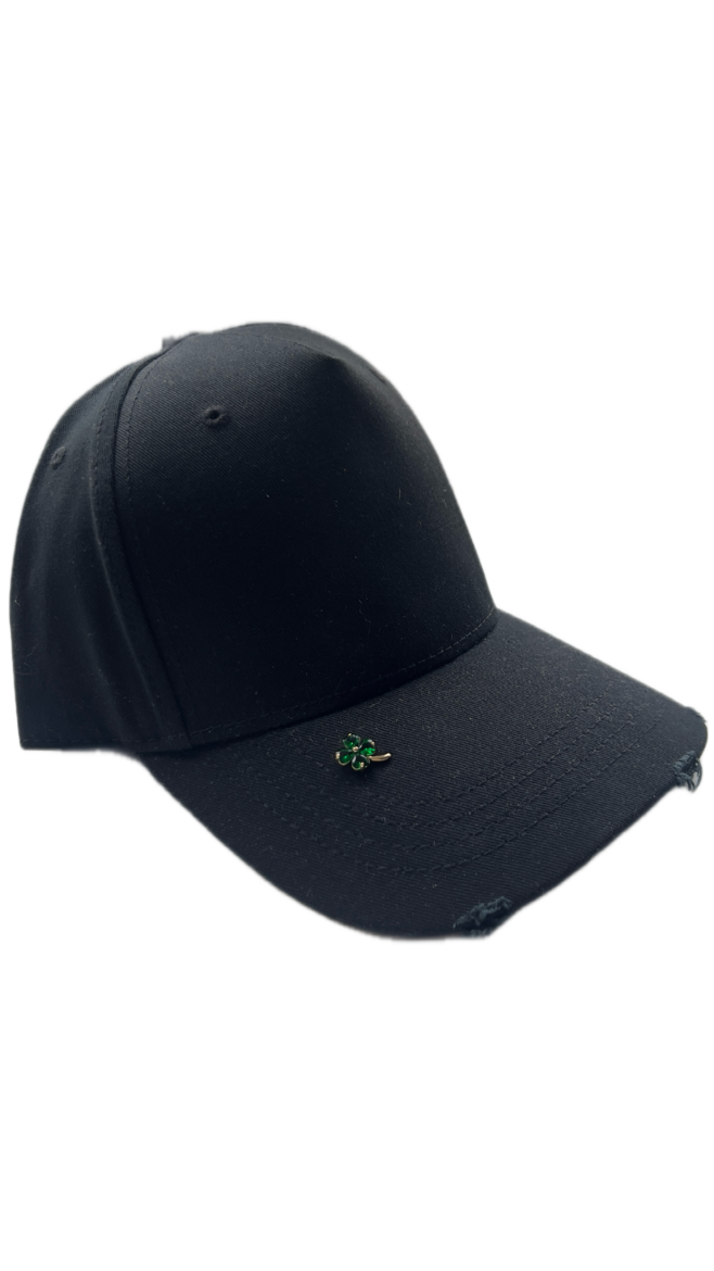 Kepons ar kristālu veiksmes lapiņu