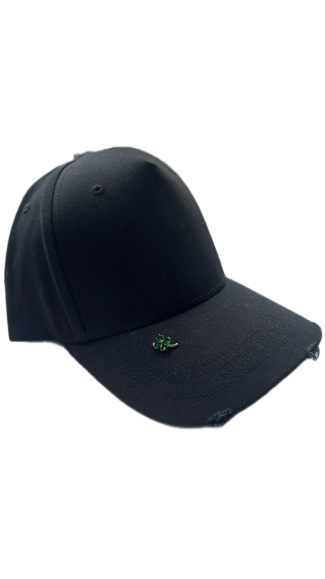 Kepons ar kristālu veiksmes lapiņu